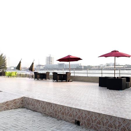 Tivoli Hotel Seafront Ikoyi Aliayabiagba Exteriör bild