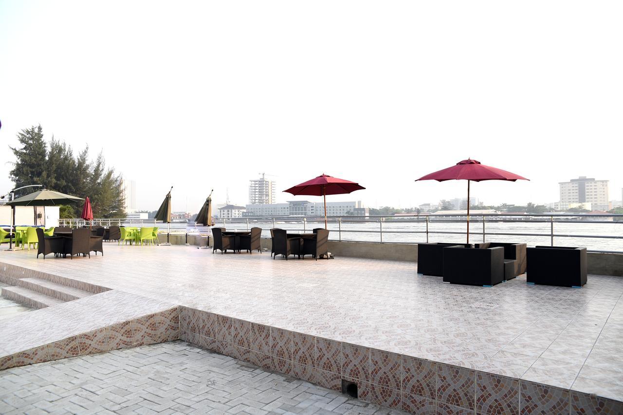 Tivoli Hotel Seafront Ikoyi Aliayabiagba Exteriör bild