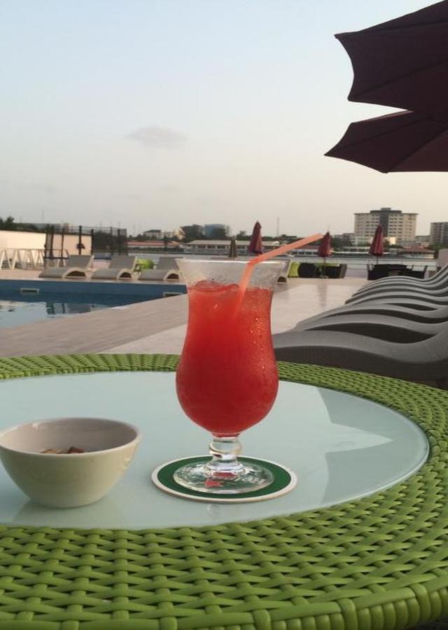 Tivoli Hotel Seafront Ikoyi Aliayabiagba Exteriör bild