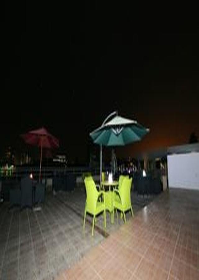 Tivoli Hotel Seafront Ikoyi Aliayabiagba Exteriör bild