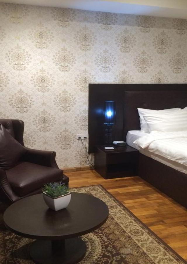Tivoli Hotel Seafront Ikoyi Aliayabiagba Exteriör bild