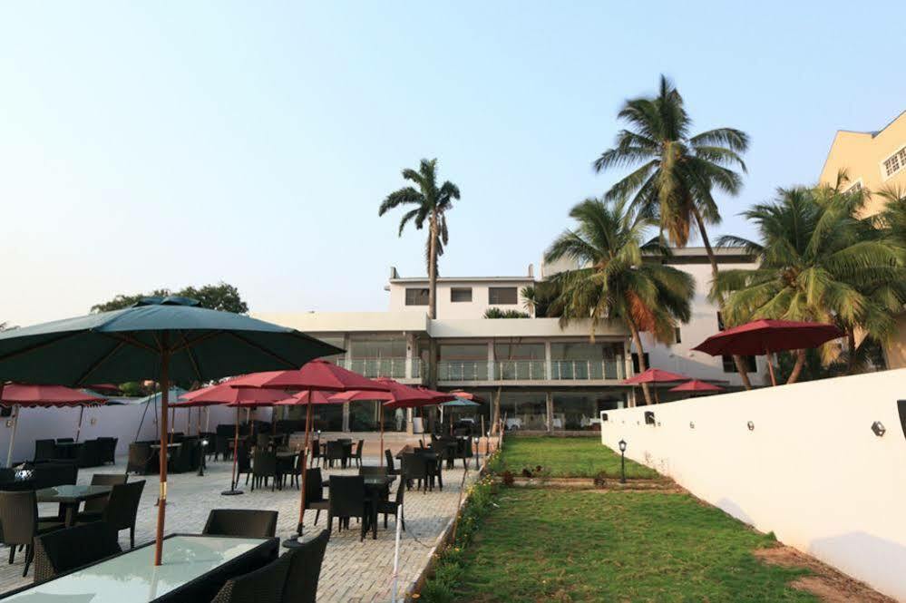 Tivoli Hotel Seafront Ikoyi Aliayabiagba Exteriör bild