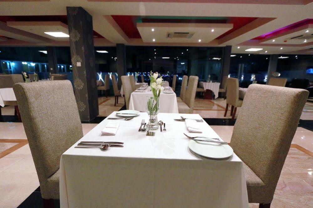 Tivoli Hotel Seafront Ikoyi Aliayabiagba Exteriör bild