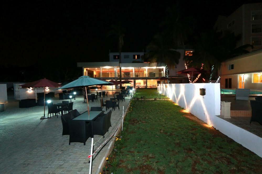 Tivoli Hotel Seafront Ikoyi Aliayabiagba Exteriör bild
