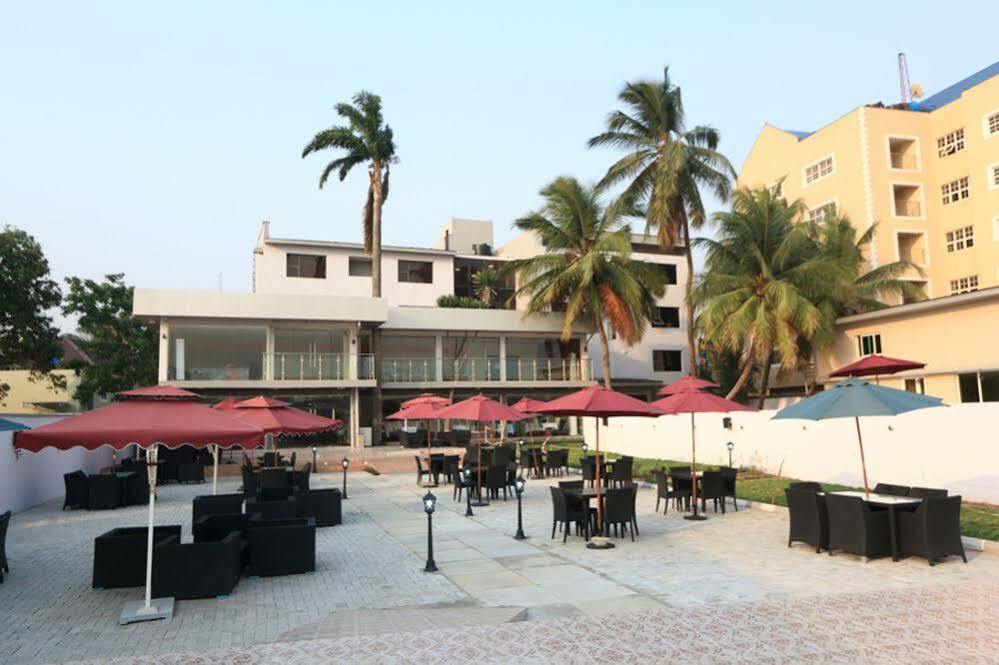 Tivoli Hotel Seafront Ikoyi Aliayabiagba Exteriör bild